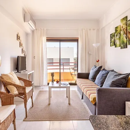 Apartment Joivy Deluxe With Terrace In Costa Da Caprica